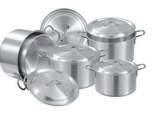 طنجرة المنيوم 18 سم يد اسود