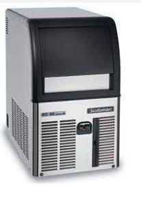 ماكينة صنع ثلج مكعبات 24 كيلو ايطالي SCOTSMAN
